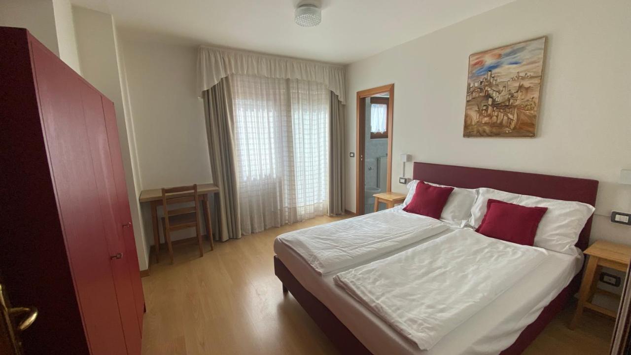 פינזולו Casteluce Hotel Funivie מראה חיצוני תמונה