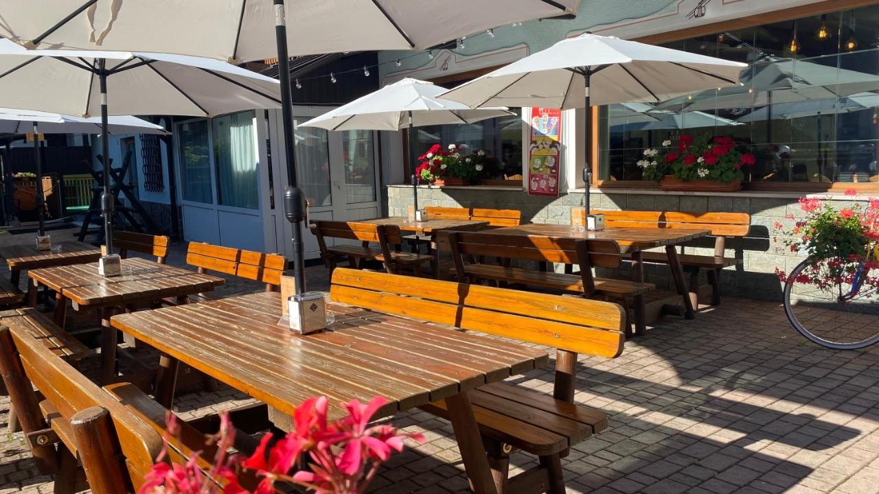 פינזולו Casteluce Hotel Funivie מראה חיצוני תמונה